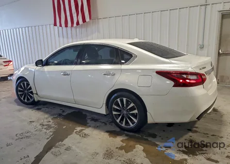 2017 Nissan Altima 2.5 from USA, damaged, VIN 1N4AL3AP3HC137202